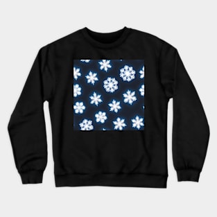 Just a Elegant Snowflake Pattern - Winter Wonderland Design for Home Decor Crewneck Sweatshirt